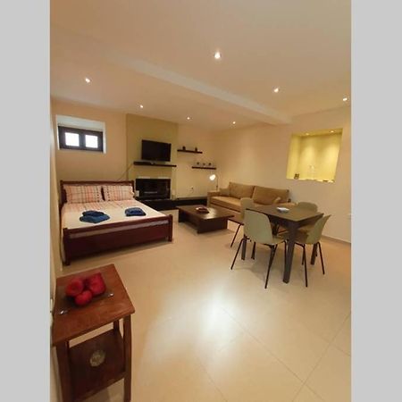 Afroditis'S & Makis'S Apartment ليونِذيو المظهر الخارجي الصورة